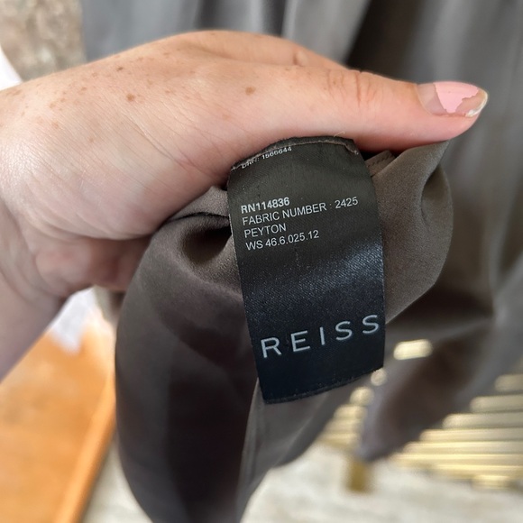 EUC Reiss Silky Tie Back Blouse, Size 6 - Picture 3 of 3